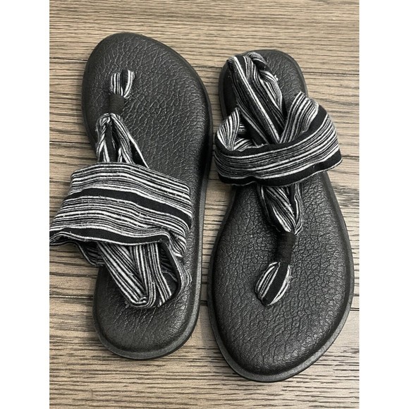Sanuk Yoga Mat Sling 2 Black White Chevron Flip Flop Sandals Womens Size 7 - Picture 3 of 4